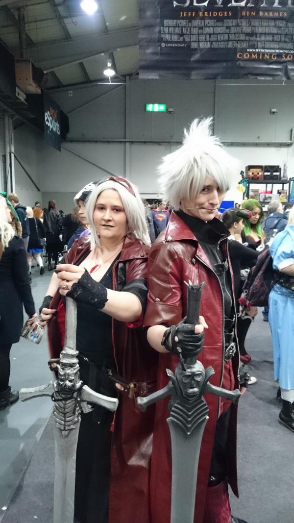 Kat and Dante - DmC - cosplay convent